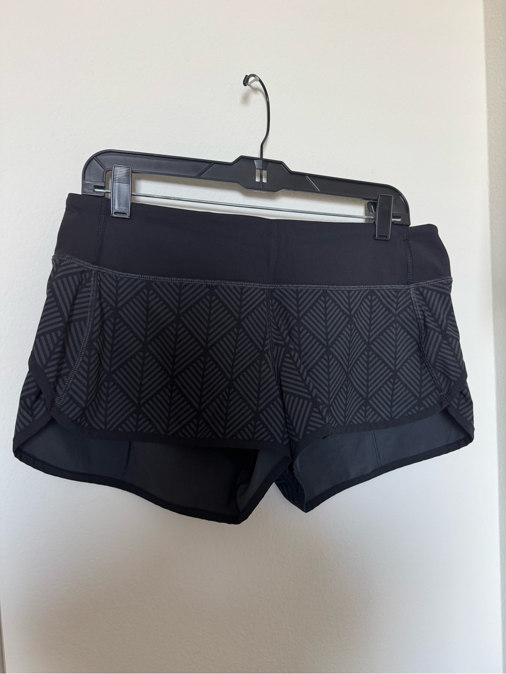 Lululemon Speed Up Low-Rise Lined Short 2.5”
